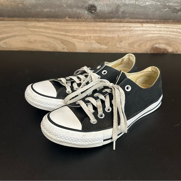 Converse Women’s 7 Double Tongue All-Star Black Low Ox Purple Tongue School Shoe - Picture 2 of 11